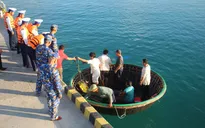 Cấp cứu kịp thời ngư dân nghi đột quỵ não trên vùng biển Trường Sa