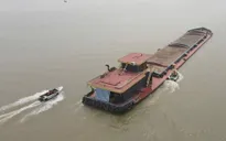 Hà Nội tăng cường kiểm soát giao thông đường thủy trước mùa mưa bão