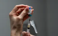 Nhóm trẻ chưa tiêm vaccine MMR dễ bị tổn thương trong dịch sởi tại Mỹ