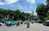 Nắng nóng gay gắt bao trùm nhiều khu vực, có nơi trên 40°C