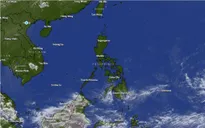 SINLAKU áp sát siêu bão, lệch xa Biển Đông