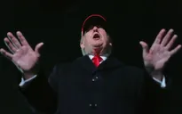 Mỹ bắt đầu phong tỏa các cảng của Iran