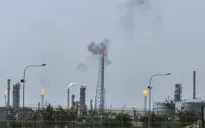 Iran đặt mục tiêu khôi phục phần lớn năng lực lọc dầu 