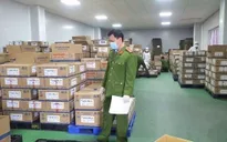 Khởi tố các đối tượng môi giới "chạy án" vụ sản xuất 426 loại sữa giả