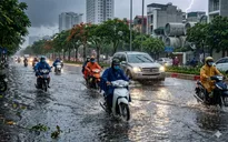 Bắc Bộ mưa rào và dông, nguy cơ lốc, sét, mưa đá