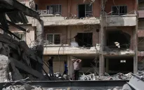 Iran đe dọa đóng cửa eo biển Hormuz trở lại