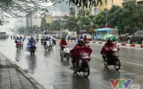 Miền Bắc mưa dông bất chợt, thời tiết mát dịu