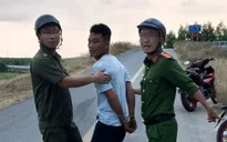 Say rượu đâm vợ tử vong rồi ôm con bỏ trốn