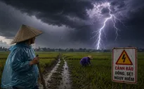 Nguy cơ dông, sét khi nông dân ra đồng