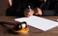 Công chức vi phạm ngoài công vụ có bị xử lý kỷ luật?