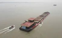 Cảnh sát đường thủy Hà Nội liên tiếp triệt phá các bến cát lậu trên sông Hồng