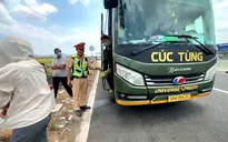 Nhồi nhét vượt 13 người, chủ và tài xế xe khách bị phạt gần 100 triệu đồng