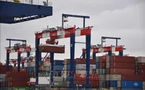 Mỹ siết chặt thuế quan với Mexico và Canada