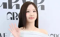 Nayeon (TWICE) được khen tươi tắn, fan phản ứng với chuẩn gầy quá mức trong K-pop