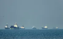 Iran tấn công gây cháy lớn tại cơ sở lọc dầu ở UAE