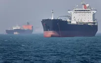 Mỹ bắn vào tàu chở dầu của Iran sau tối hậu thư của Tổng thống Trump 