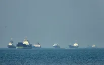 Tàu chở dầu đầu tiên của Trung Quốc bị tấn công gần eo biển Hormuz 