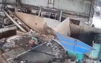 Một công nhân bị máy xay mủ cao su cuốn tử vong 
