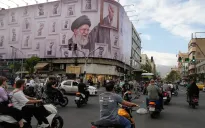 Đàm phán Mỹ - Iran bế tắc, Eo biển Hormuz tiếp tục đóng cửa
