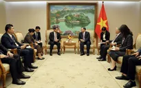 Phó Thủ tướng Thường trực Chính phủ Phạm Gia Túc tiếp Bí thư Thành ủy, Chủ tịch HĐND Thủ đô Vientiane
