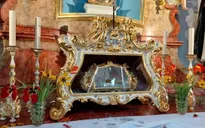 Cảnh sát Czech tìm thấy hộp sọ thánh bị đánh cắp