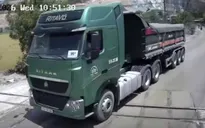 Xử phạt tài xế đầu kéo tông gãy cần chắn đường sắt ở Khánh Hòa