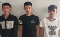 Truy bắt nhóm thanh niên xịt hơi cay cướp xe máy