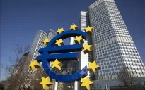 EU cảnh báo tăng trưởng chậm, lạm phát cao