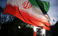 Mỹ và Iran dự kiến gia hạn lệnh ngừng bắn 