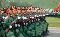 Chính sách ưu đãi về quân hàm, tiền lương, trọng dụng nhân tài trong Quân đội