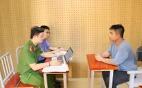 Khởi tố 2 đối tượng giả danh phóng viên, ghi hình CSGT để uy hiếp, “tống tiền”