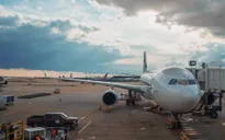 Giá nhiên liệu bay tăng kỷ lục, IATA phát đi cảnh báo mới