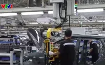 Bên trong nhà máy vận hành bằng robot thông minh ở Trung Quốc