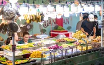 Chợ Bình Tây - Điểm hẹn đêm của Thành phố Hồ Chí Minh