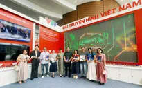 Ekip "Lá xanh" khuấy động không khí gian trưng bày của VTV tại Hội báo Toàn quốc 2026
