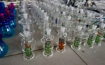 Đội lốt kinh doanh dụng cụ y tế để buôn bán "đồ nghề" ma túy