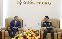 Đại tướng Phan Văn Giang tiếp Quyền Bộ trưởng Bộ Hải quân Hoa Kỳ Hùng Cao