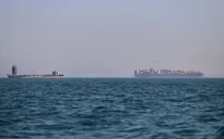 Lưu lượng tàu qua eo biển Hormuz tăng mạnh