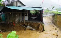 Mưa lớn gây ngập sâu, sạt lở ở Cao Bằng và Tuyên Quang