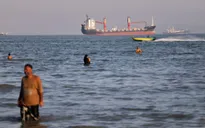 Mỹ - Iran tạm dừng giao tranh