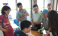 Hà Nội giải thích về chính sách miễn phí thẻ xe buýt