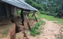 Mưa lớn làm hư hại nhà cửa, chia cắt giao thông tại Lai Châu, Điện Biên