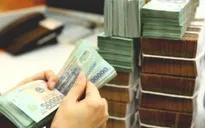 Lãi suất huy động vẫn neo cao