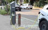 Chạy xuyên nước Anh bằng các trạm sạc điện mặt trời