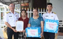 Hải quân bàn giao nhiệm vụ đỡ đầu con ngư dân hoàn cảnh khó khăn tại Cà Mau