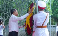 Thủ tướng Lê Minh Hưng dâng hương tại Nghĩa trang liệt sĩ quốc gia Vị Xuyên (Tuyên Quang)