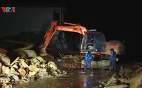 Xuyên đêm hỗ trợ người dân xã Mường Than (Lai Châu) khắc phục hậu quả lũ quét