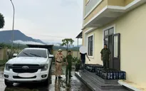 Phát hiện xe chở 148 bình nghi chứa "khí cười", xử phạt người phụ nữ trồng 62 cây cần sa