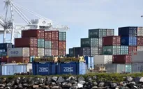 Mỹ áp thêm thuế 50% đối với một số hàng hóa của Canada