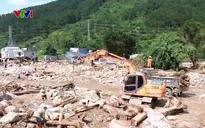 Nhiều đội cứu hộ thiện nguyện đưa máy móc hạng nặng hỗ trợ vùng lũ Lai Châu